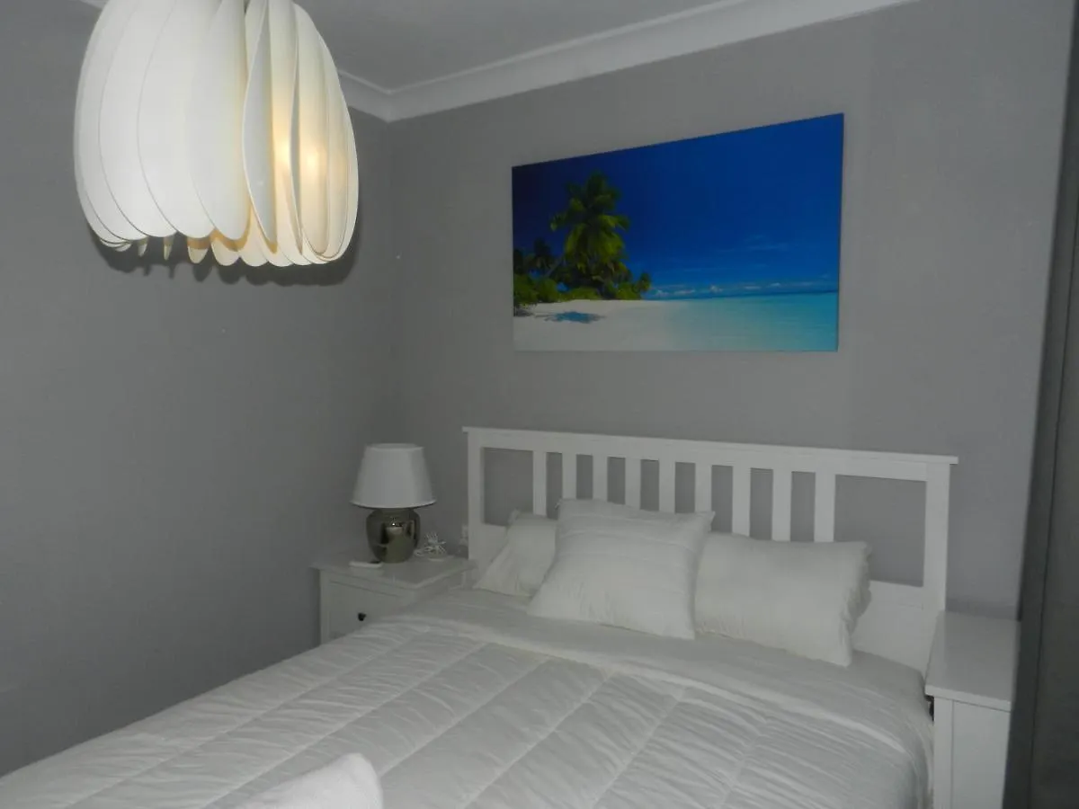Infostays Campus Center Malaga Apartment
