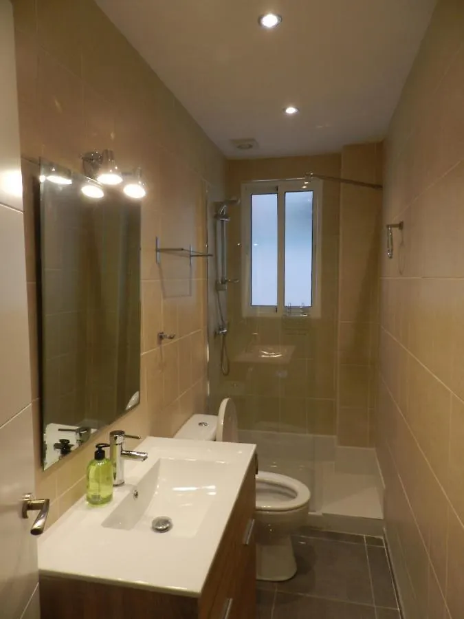 Infostays Campus Center Malaga 0*,